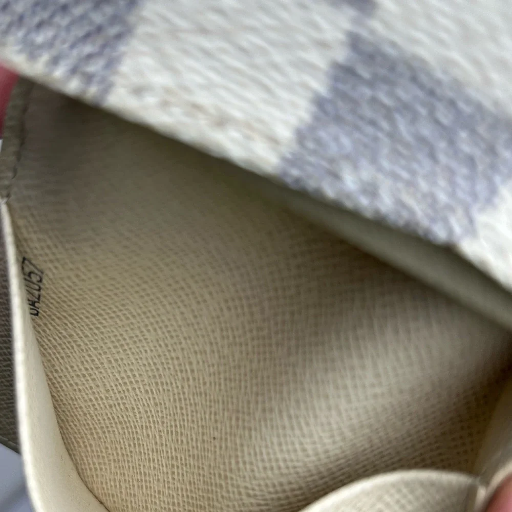 Louis Vuitton Authentic Card Holder - Picture 9 of 15